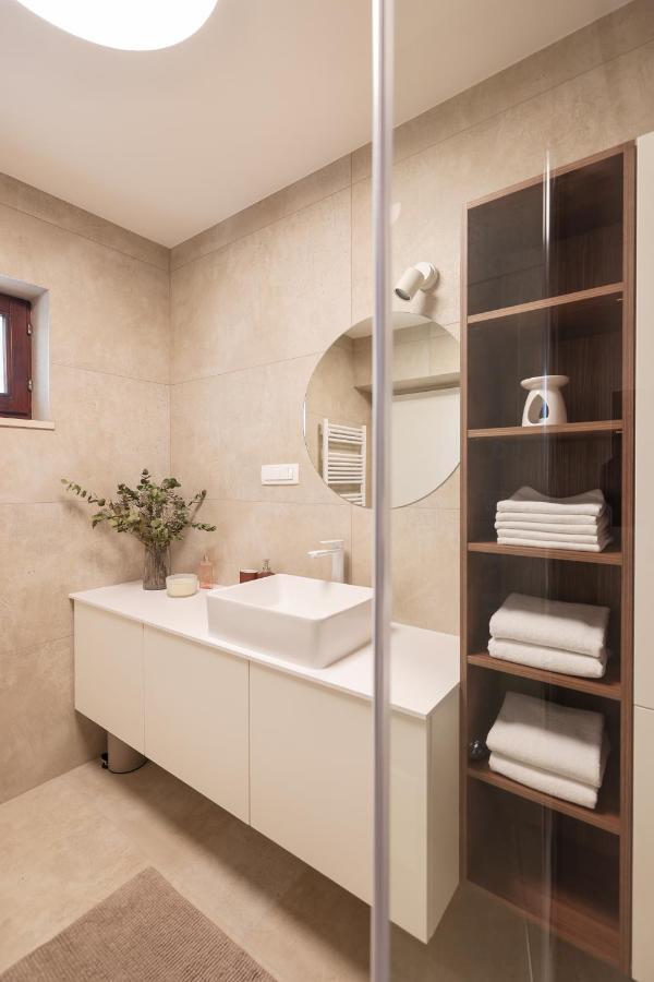 Apartman Baredine Maslenica Bagian luar foto