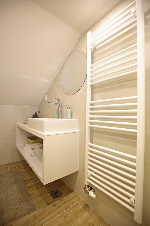 Apartman Baredine Maslenica Bagian luar foto